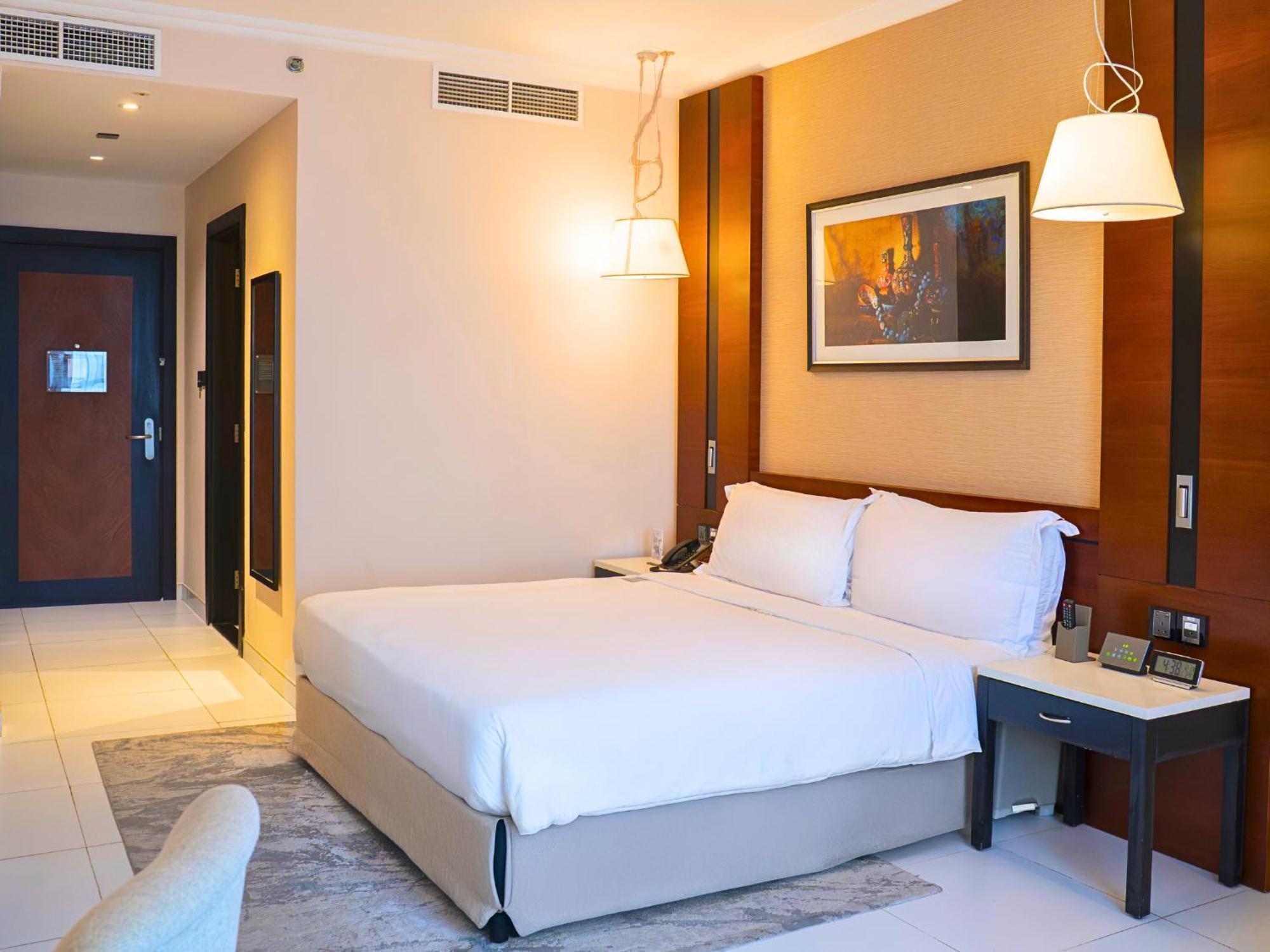 Deluxe King Room - Inclusive of 20% Discount on F&B, Laundry and SPA